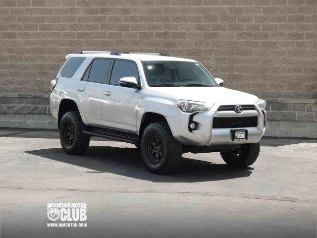 2020 Toyota 4Runner SR5 Premium 4WD photo