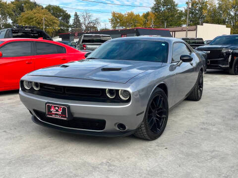 2018 Dodge Challenger SXT RWD photo