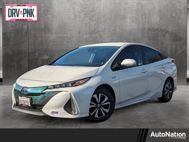 2017 Toyota Prius Prime Premium FWD photo