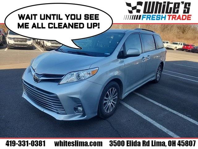 2019 Toyota Sienna XLE FWD photo