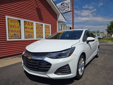 2019 Chevrolet Cruze LT FWD photo