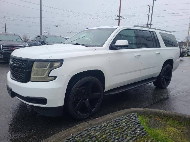 2019 Chevrolet Suburban LT 4WD photo