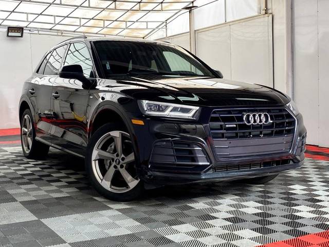 2020 Audi Q5 Titanium Premium Plus AWD photo
