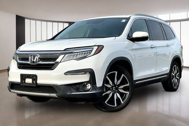 2020 Honda Pilot Touring 8-Passenger FWD photo