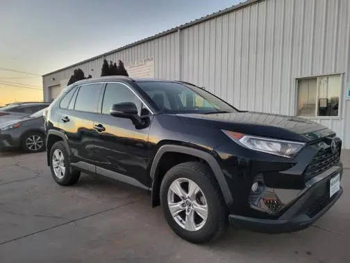 2020 Toyota RAV4 XLE AWD photo