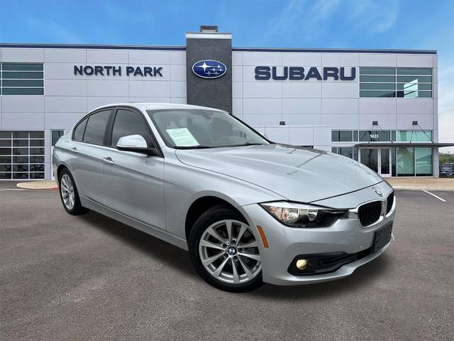 2017 BMW 3 Series 320i RWD photo