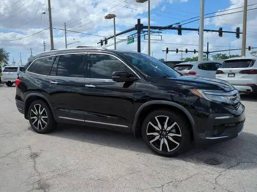 2020 Honda Pilot Touring 8-Passenger FWD photo