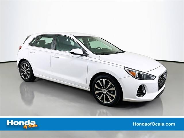 2019 Hyundai Elantra GT  FWD photo