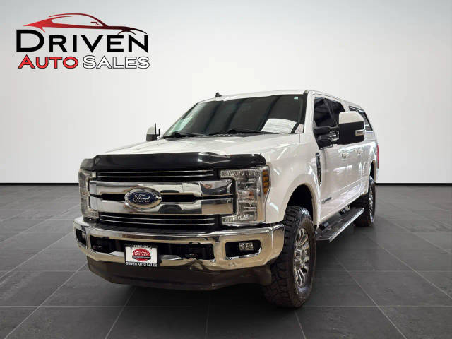 2019 Ford F-250 Super Duty LARIAT 4WD photo