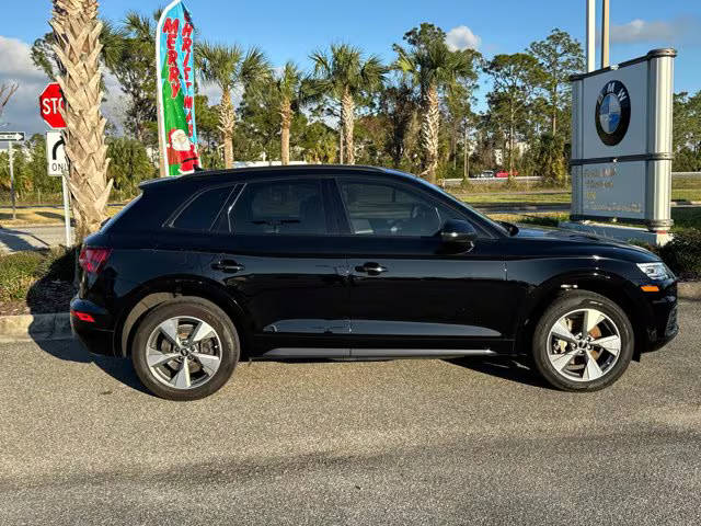 2020 Audi Q5 Titanium Premium AWD photo