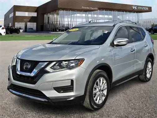 2020 Nissan Rogue SV FWD photo