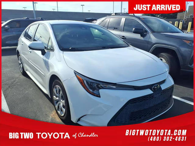 2020 Toyota Corolla LE FWD photo