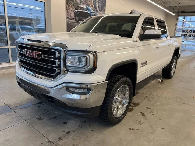2017 GMC Sierra 1500 SLE 4WD photo