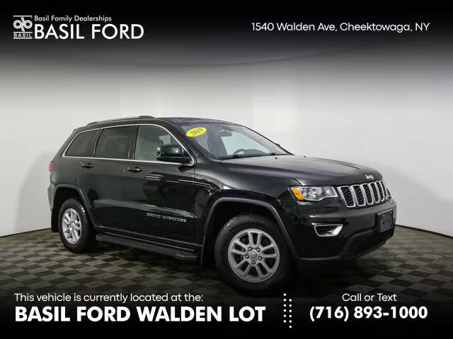 2019 Jeep Grand Cherokee Laredo 4WD photo