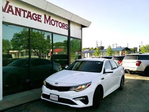 2020 Kia Optima LX FWD photo