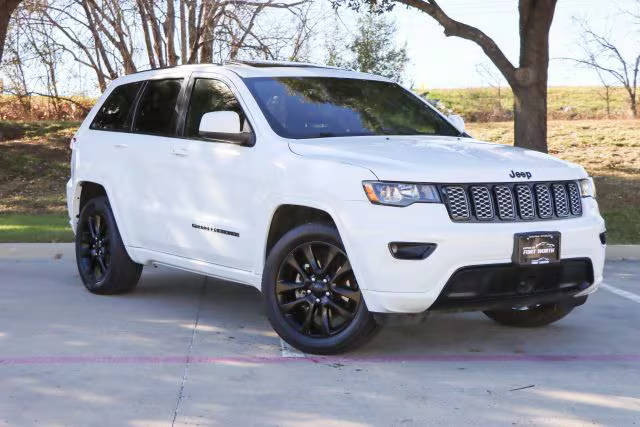 2020 Jeep Grand Cherokee Altitude RWD photo
