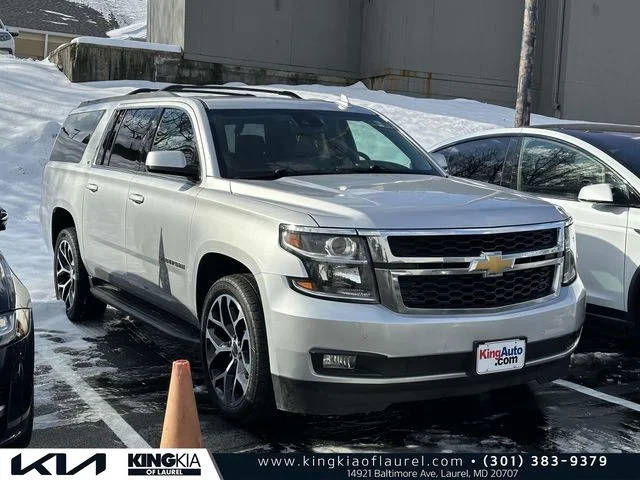 2020 Chevrolet Suburban LT 4WD photo