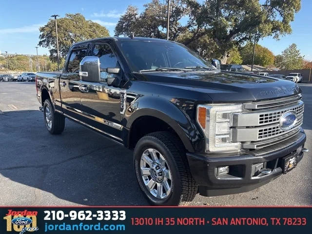 2019 Ford F-250 Super Duty Platinum 4WD photo