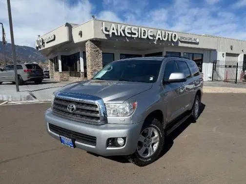 2017 Toyota Sequoia SR5 4WD photo