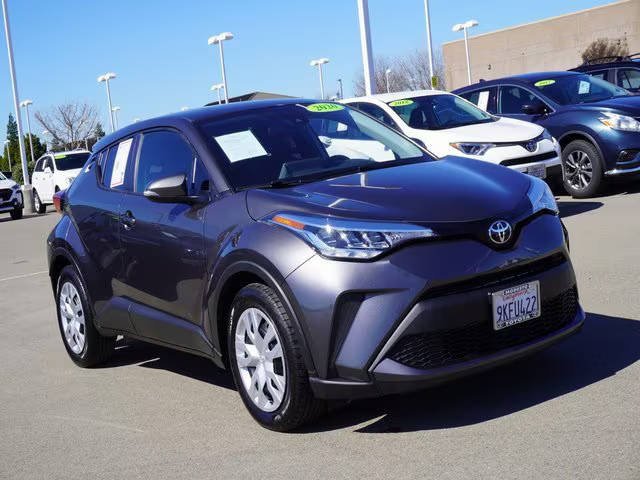 2020 Toyota C-HR LE FWD photo