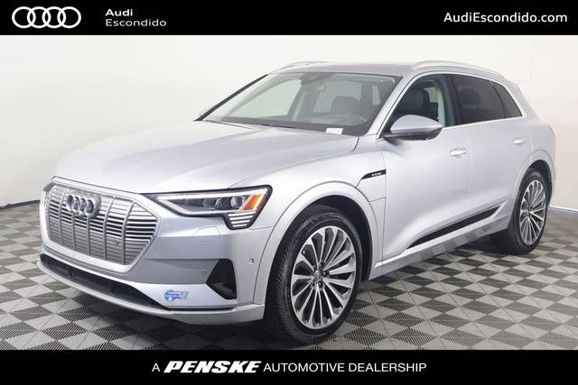 2019 Audi e-tron Prestige AWD photo