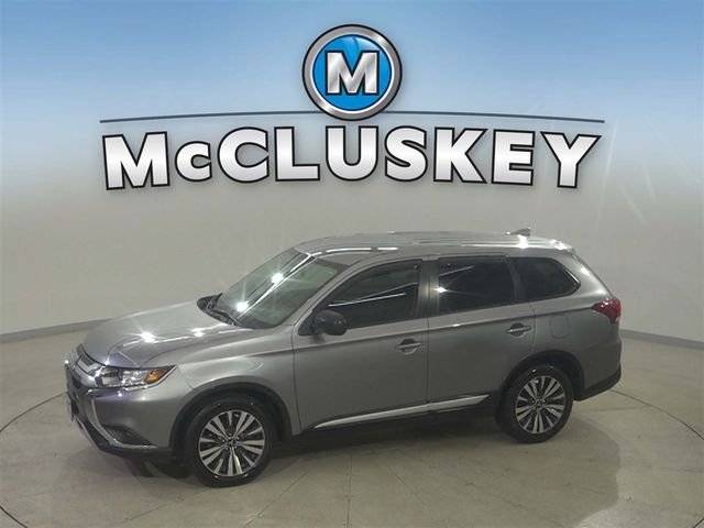 2020 Mitsubishi Outlander ES FWD photo