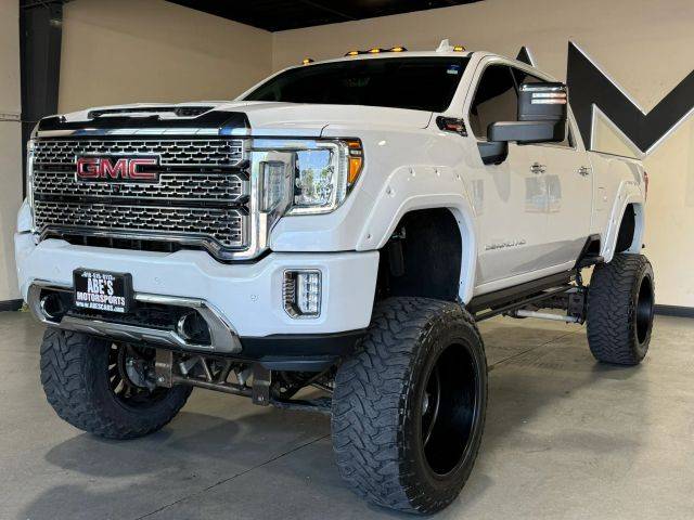 2020 GMC Sierra 2500HD Denali 4WD photo
