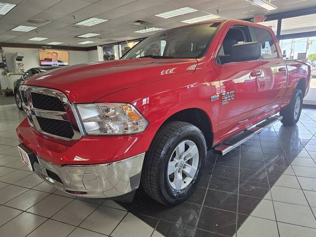2019 Ram 1500 SLT 4WD photo