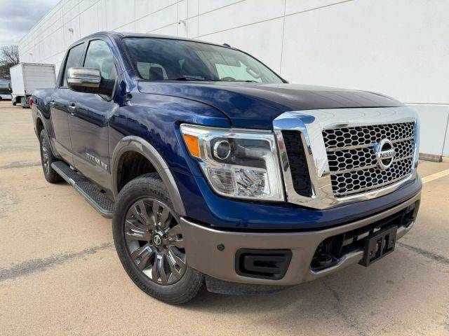 2019 Nissan Titan Platinum Reserve 4WD photo