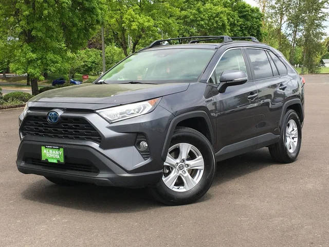 2020 Toyota RAV4 Hybrid XLE AWD photo