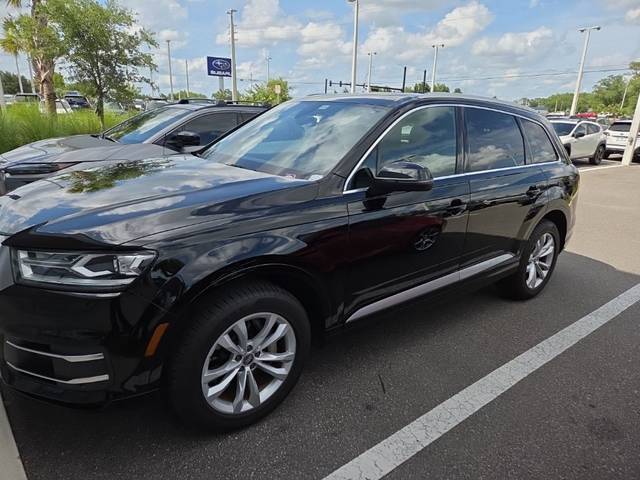 2019 Audi Q7 Premium AWD photo