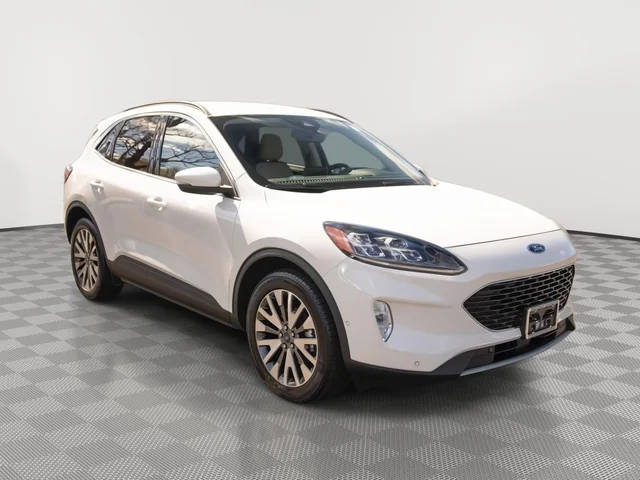 2020 Ford Escape Titanium AWD photo