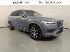 2020 Volvo XC90 Momentum AWD photo