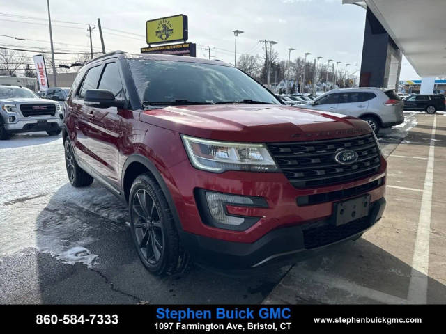 2017 Ford Explorer XLT 4WD photo
