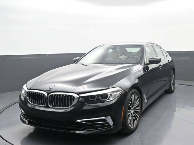 2019 BMW 5 Series 530i RWD photo