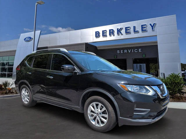 2019 Nissan Rogue SV FWD photo