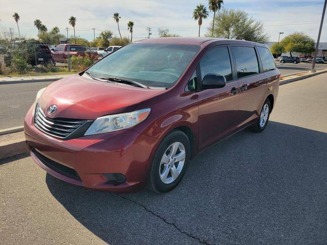 2017 Toyota Sienna L FWD photo