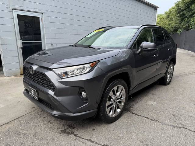 2020 Toyota RAV4 XLE Premium AWD photo