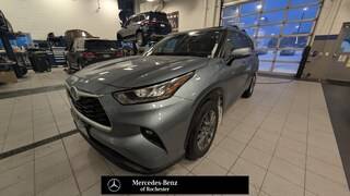 2020 Toyota Highlander Hybrid XLE AWD photo