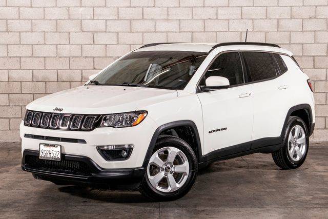 2020 Jeep Compass Latitude 4WD photo
