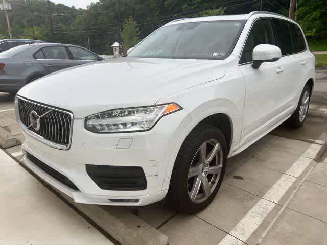 2020 Volvo XC90 Momentum AWD photo