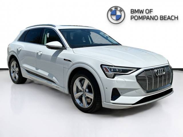 2019 Audi e-tron Premium Plus AWD photo