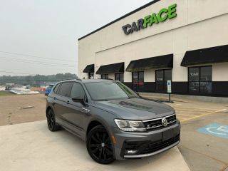 2020 Volkswagen Tiguan SE R-Line Black AWD photo