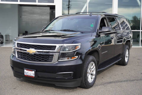 2019 Chevrolet Suburban LT 4WD photo
