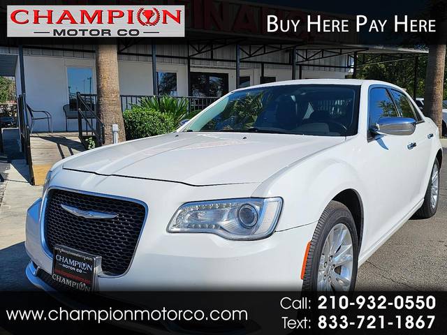 2016 Chrysler 300 300C RWD photo
