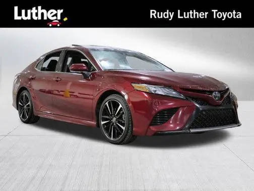 2018 Toyota Camry XSE FWD photo