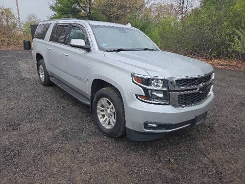 2019 Chevrolet Suburban LT 4WD photo