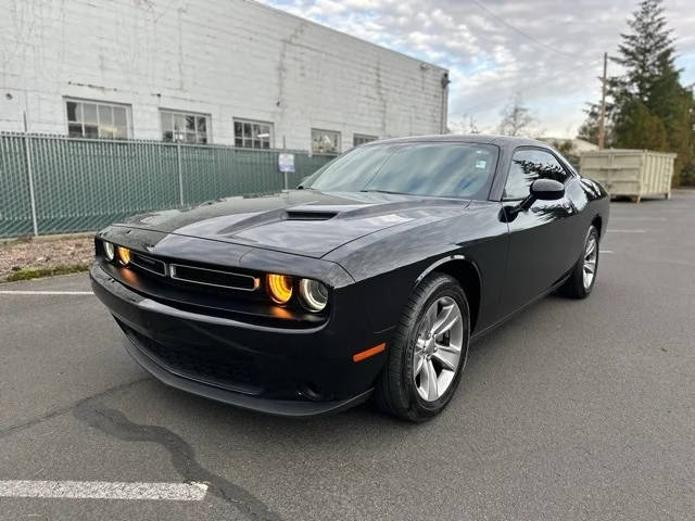 2019 Dodge Challenger SXT RWD photo