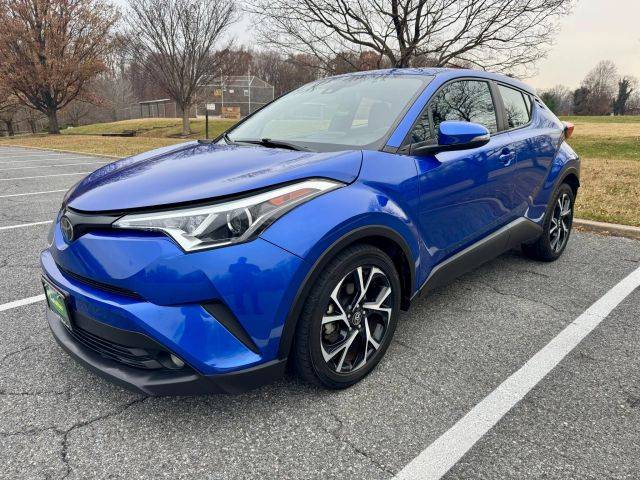 2018 Toyota C-HR XLE Premium FWD photo