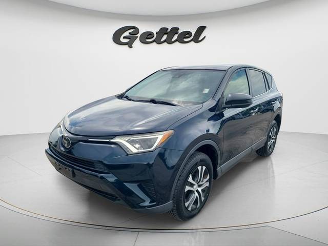 2017 Toyota RAV4 LE FWD photo